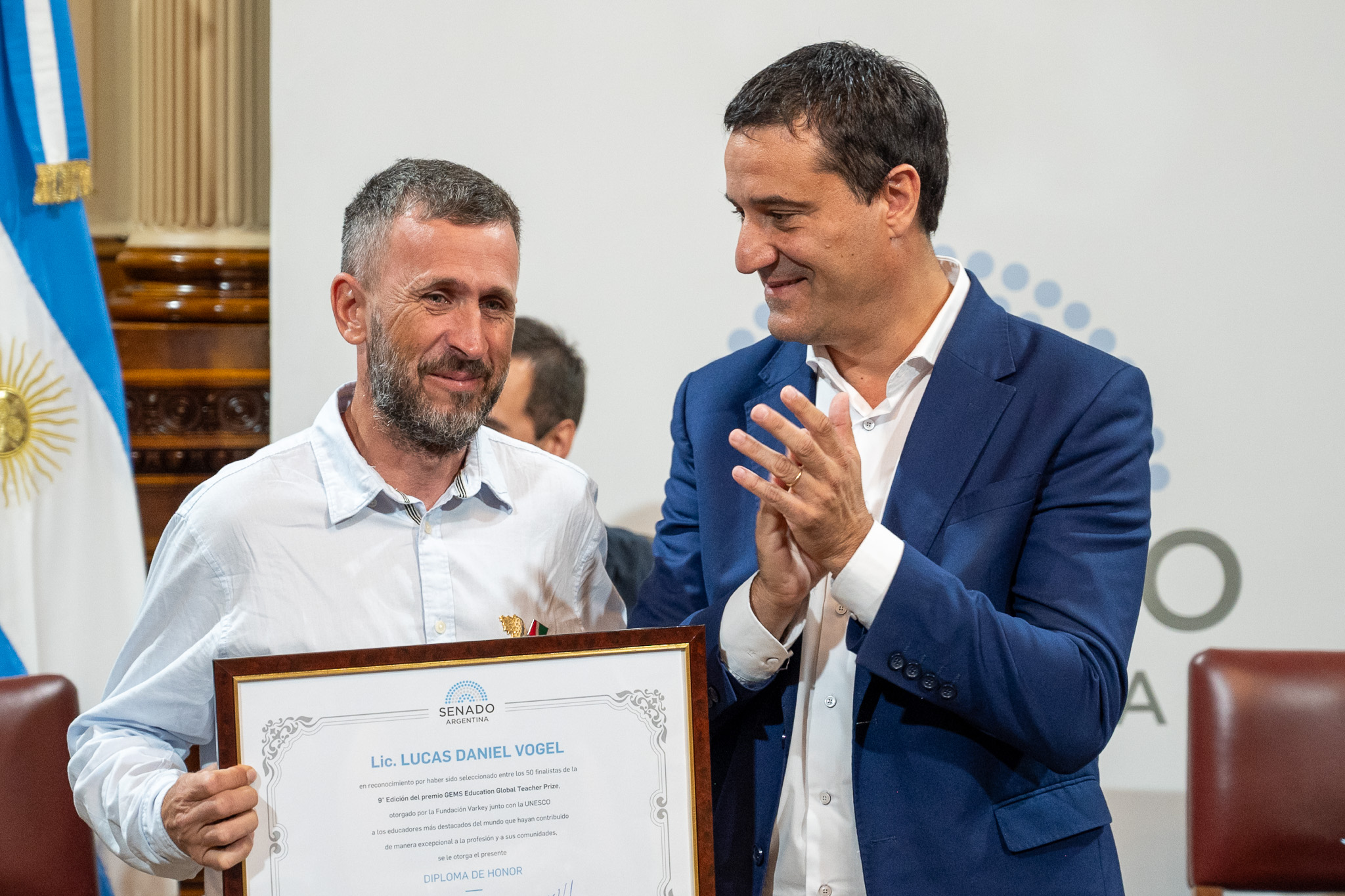Docente misionero recibió un diploma de honor del Senado